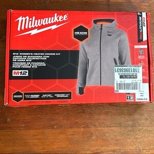 Milwaukee Women's Heated Jacket - Gray